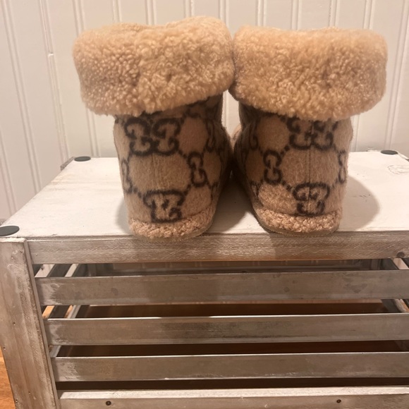 Gucci boots! Worn three times! - Picture 4 of 4